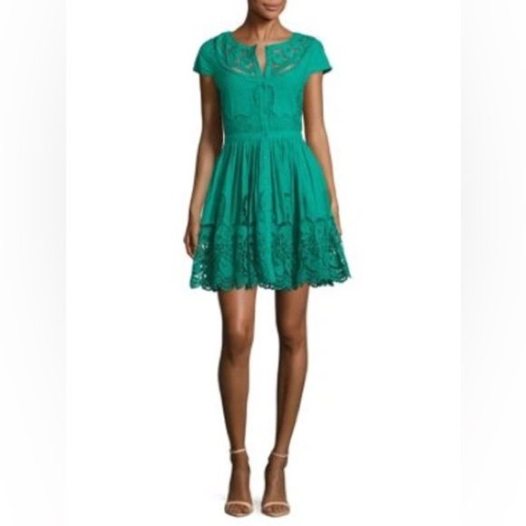 Alice + Olivia Kaley Embroidered Button-front Dress, size XS - Picture 1 of 8